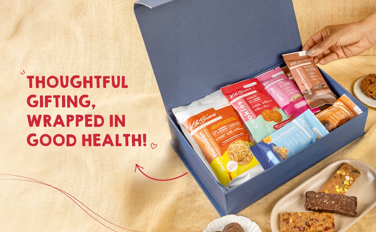 Kilobeaters Snack Box 16 Keto-Friendly Snacks | High Protein Bars, Cookies & Nuts | Berry Fix, Apricot Fix, Almond Chocolate, Amaranth & Chocolate Cookies, Date Toffee, Nuts Namkeen, Ditch The Candy