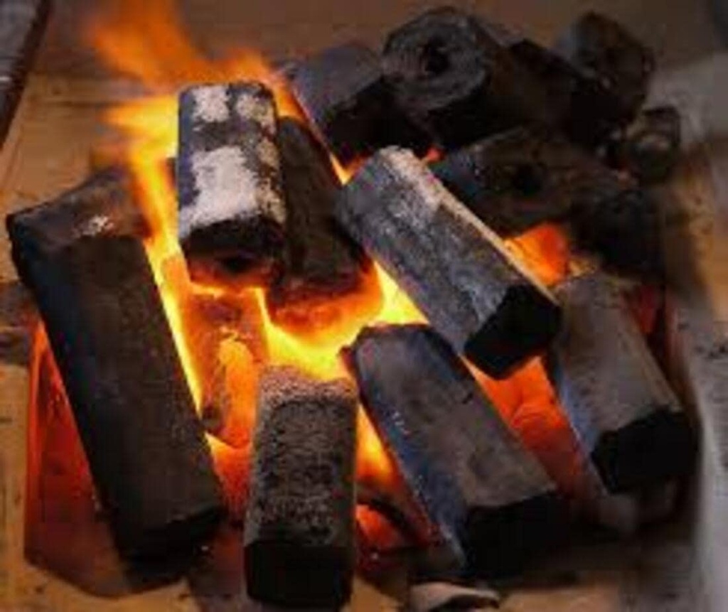 attachh-hardwood-lump-barbeque-charcoal--51Qb4gp7CnL.jpg