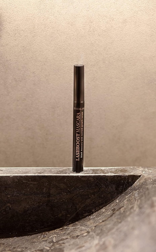 lashboost-mascara-with-lash-growth-serum-6.jpg