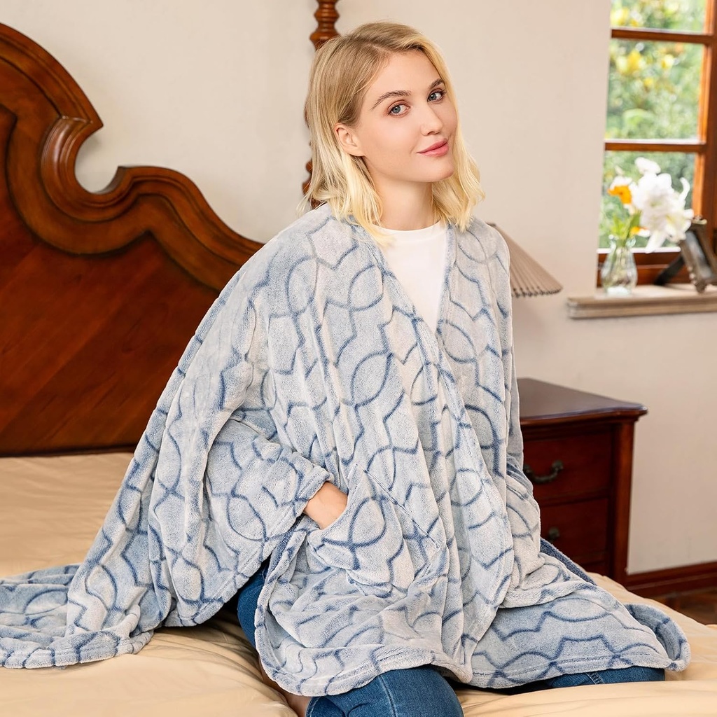 bcareself-double-sided-wearable-blanket--2.jpg