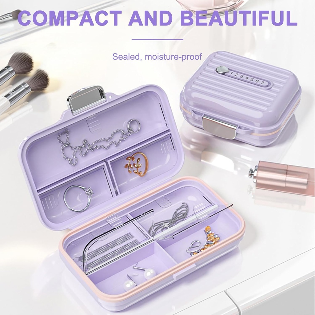 travel-pill-organizer-box-with-labels-7--5.jpg