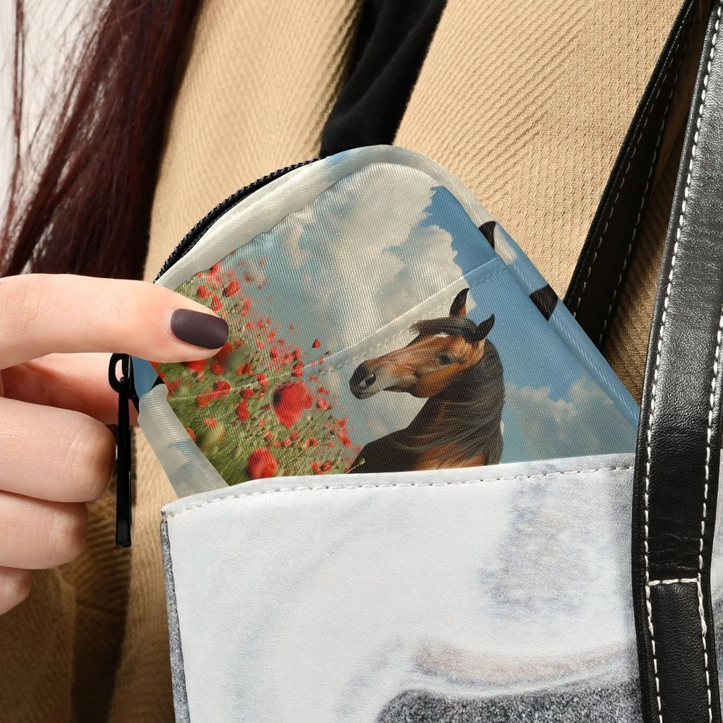 fustylead-mane-horse-walking-in-poppy-fl-6.jpg