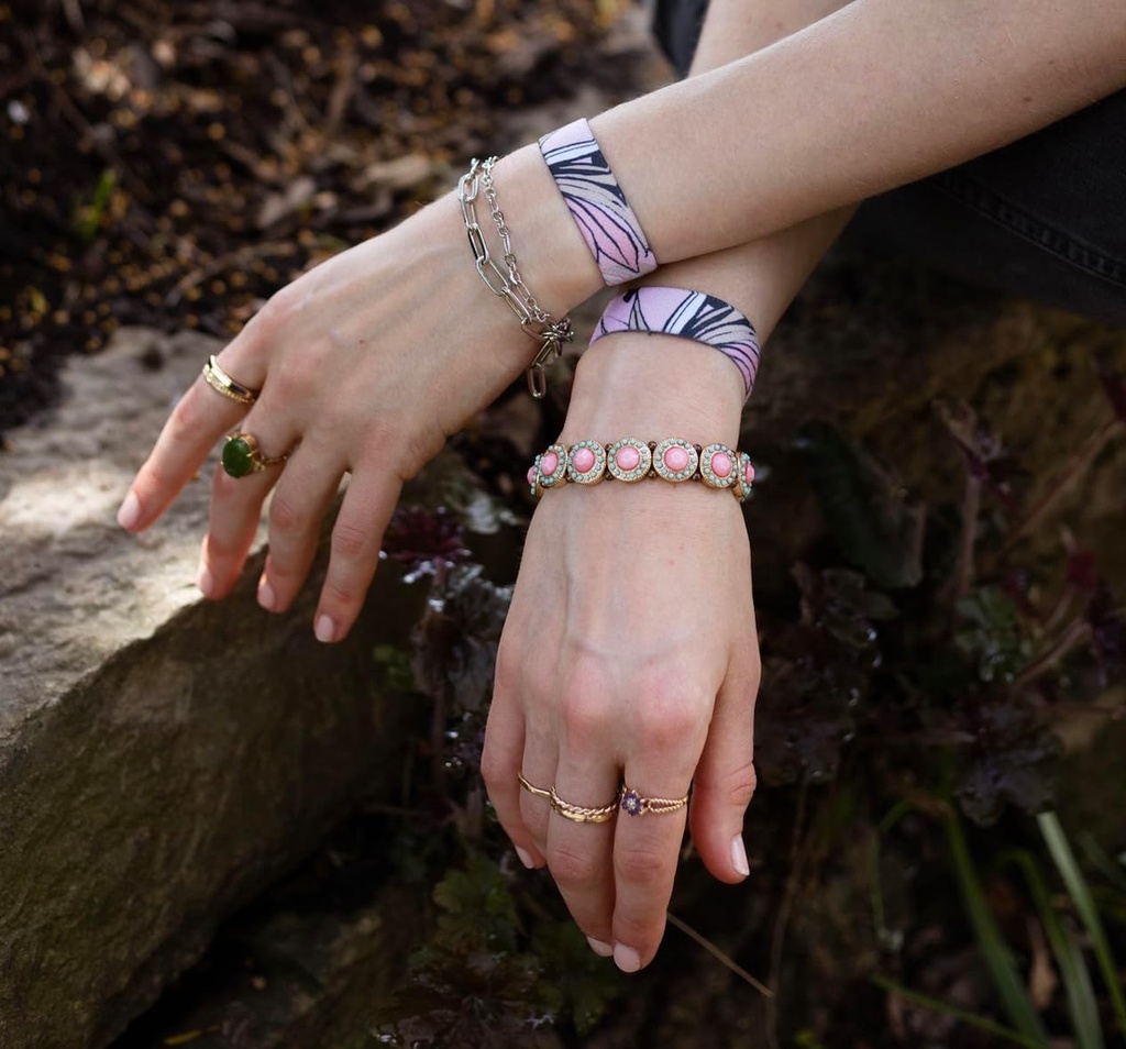 morning-sickness-relief-wristbands-acupr-6.jpg