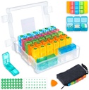 Maandelijkse pil Organizer 3 keer per dag met 31 dagen vochtdichte doos, Weekly pil Bag, Pillensnijder, Stickers, Plastic Opening Kies voor gemakkelijk gebruik, Handige dagelijkse medicatie management(White)