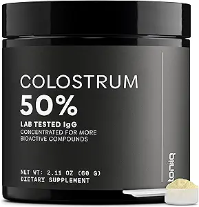 Poudre de colostrum bovin ultra-haute résistance - 50 % IgG - 2 000 mg par portion - Testé par une tierce partie pour son pouvoir - Soutient la santé immunitaire, gorgée et cutanée - 30 portions - Supplément de colostrum bovin prémium