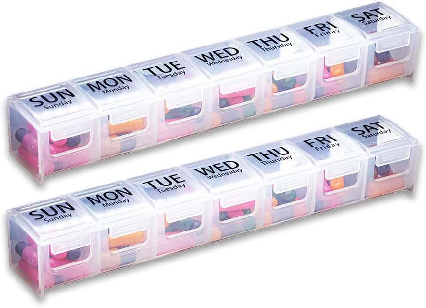 GMS Weekly Pill Organizer - 7-Day Labeld Compartiment Pill Case voor Supplementen, Vitaminen en Medicatie - Secure Latches - Ideaal voor dagelijks gebruik & Travel - Clear - 2 Pack