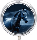 Blue Horse Pill Box 3 Compartiment Ronde kleine pil Case Travel Pillbox voor Purse Pocket Metaal Geneeskunde Organisator Portable Pill Container houder om vitamines Medicatie Visolie en supplementen te houden