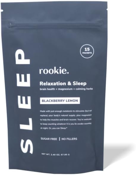Rookie Wellness Sleep - Natuurlijke slaaphulp met 180 mg Magnesiumbisglycinaat, 1 mg Melatonine, Valeriaanwortel, & Passiebloem om Tranquility & Slaap (15 Pack, BlackBerry Lemon) te bevorderen