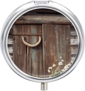 Ronde metalen pil Box, Rustieke paardenschoen schuur Houten Gedrukte reis pil Organisator Portable Pillen Container kleine pil Box voor portemonnee en zak voor het opslaan van vitaminen, geneesmiddelen en supplementen