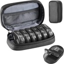 Serfeymi Weekly Travel Pill Organizer 2 keer Een dag AM PM Geupgraded Black Pill Box 7 dag met Portable Zipper PU leren pil Case, Medicine Organizer voor pillen, Vitaminen, Visolie - Black 01