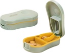 Lichtgroen kleine pil splitter met centrerend apparaat voor kleine en kleine pillen, snijdt vitamines tabletten, Portable Exquise pil Crusher voor Purse Pocket